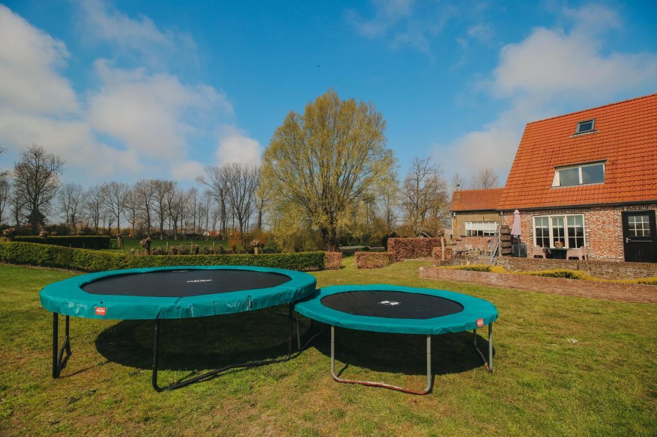 Accommodatie In Herbouwde Boerenschuur Koestal Ретранчемент Екстериор снимка